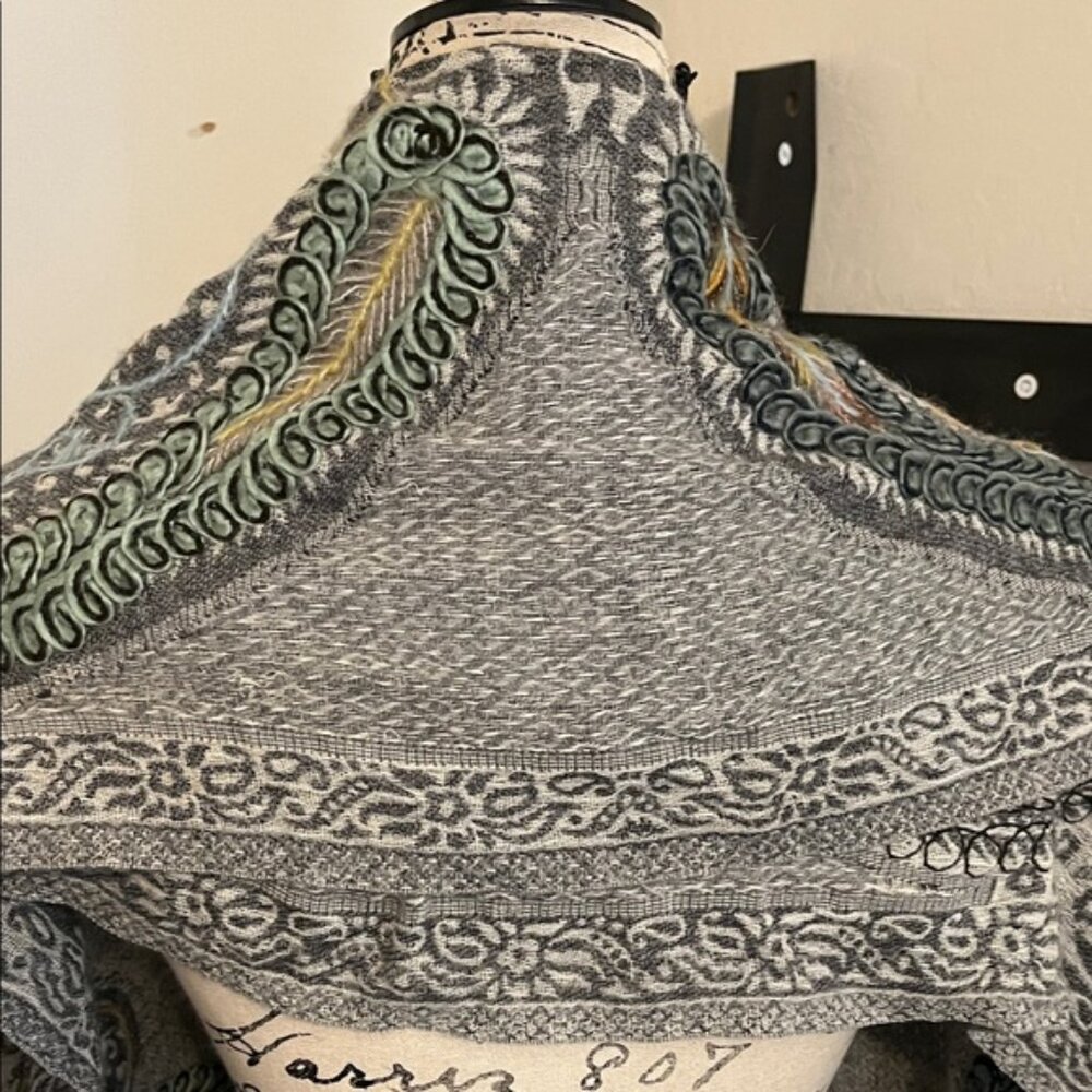 Peruvian Connection Gray Paisley Patterned Wool B… - image 5